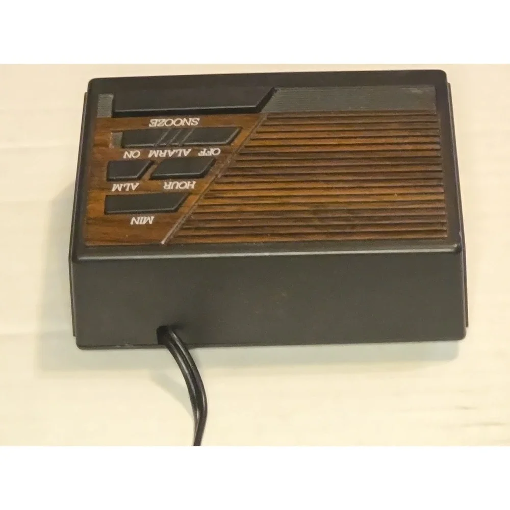 Vtg Belwood Digital Alarm Clock 1934‎ Faux Wood Grain Retro 80s Tested Works